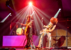 Lenny KravitzJun 4, 2002 Badalona     Barcelona