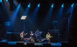 Red Hot Chili Peppers May 30, 2006Palau Sant Jordi     Barcelona